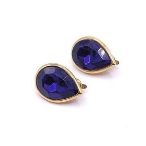 Trifari Vintage Clip On Earrings Purple Rhinestones 1 Inch long